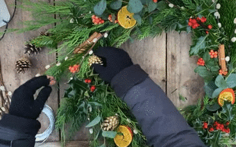 Create Your Own Christmas Door Wreath